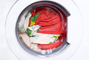 Comment laver le linge de lit blanc et coloré