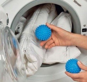 washing a synthetic coat in the machine