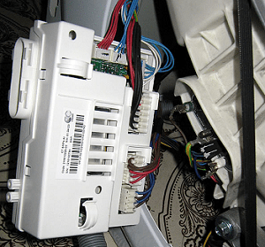 How to change the control module of a washing machine