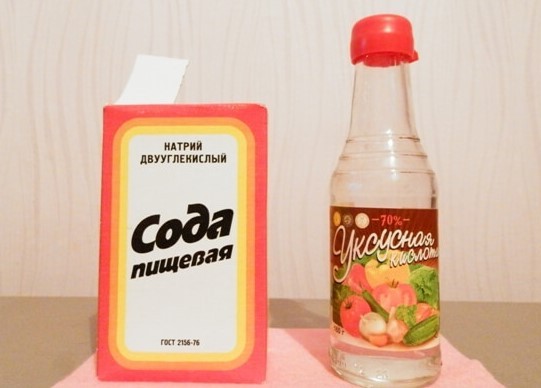 soda bikarbona i ocat