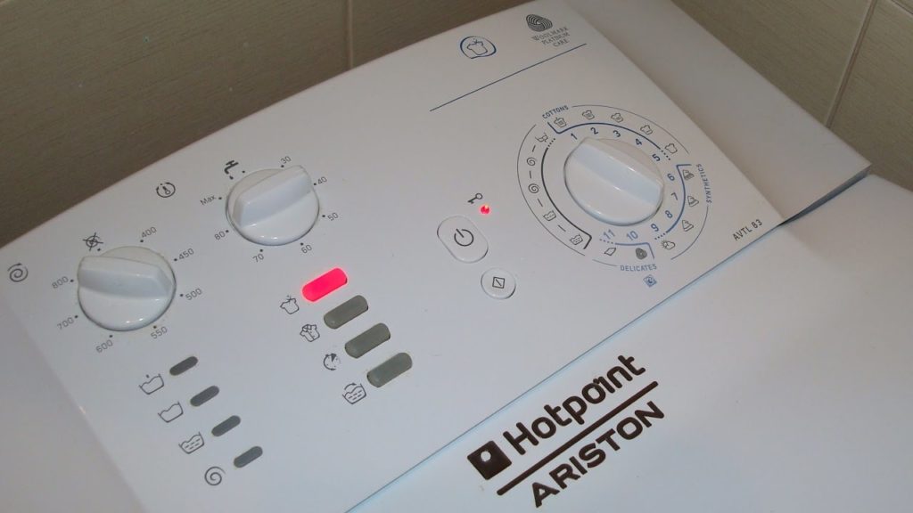 Hotpoint-Ariston AVTL 83