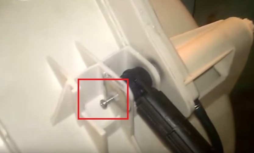 screw a self-tapping screw into the plug