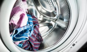 le linge s'est tassé et un déséquilibre est apparu 