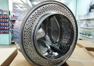 How to remove the drum from an LG washing machine