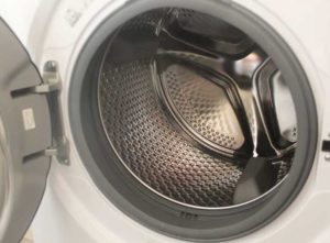 Unang hugasan sa isang bagong LG washing machine