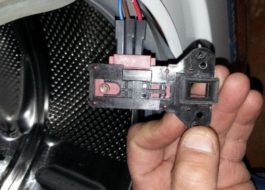 How to check the lock of an Indesit washing machine