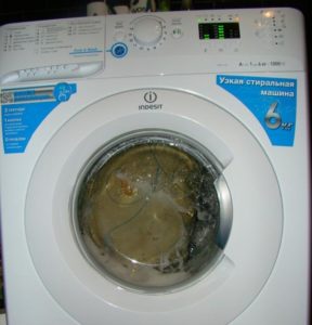 เครื่องซักผ้า INDESIT ซักไม่หยุด