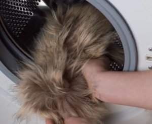 Washing faux fur in the washing machine