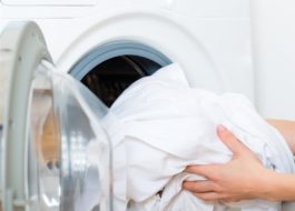 Washing satin in a washing machine