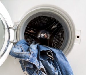 How to wash jeans in a washing machine to make them shrink?