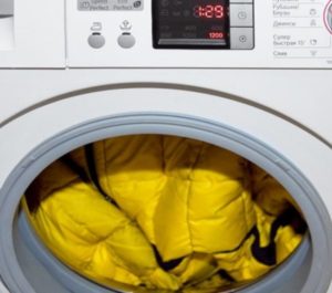 How to wash a Thinsulate jacket in a washing machine?