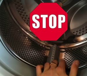 The drum in the Atlant washing machine does not spin