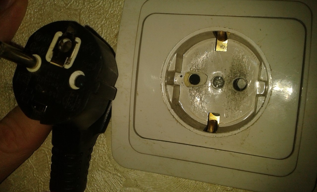 check the condition of the outlet