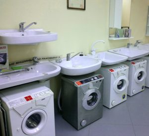 Memilih mesin basuh di bawah sink