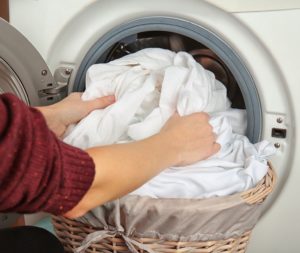 Washing a duvet cover in a washing machine