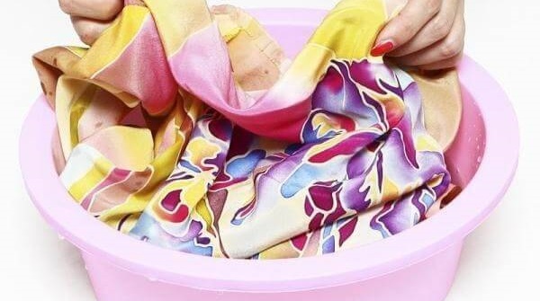 washing a silk dress