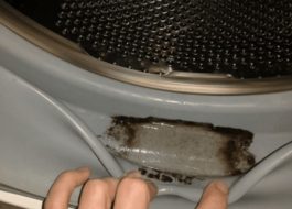 How to clean mold from a cuff in a washing machine