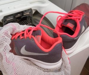 Washing Nike sneakers in the washing machine