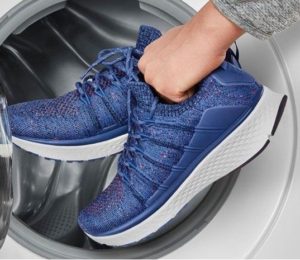 Washing Skechers sneakers in the washing machine