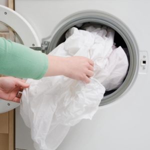 Washing a duvet cover in a washing machine