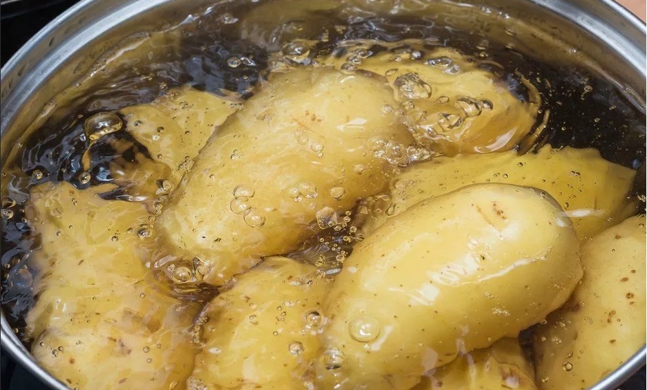 preparare un decotto di patate