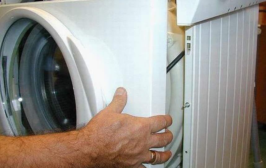 How to remove the front panel on a Bosch washing machine