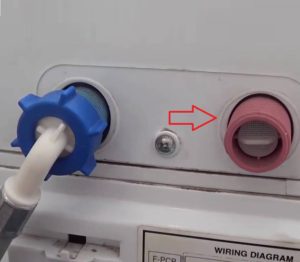 Is it possible to pour hot water into an automatic washing machine?