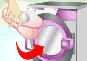 Is it possible to wash ballet flats for dancing in the washing machine?