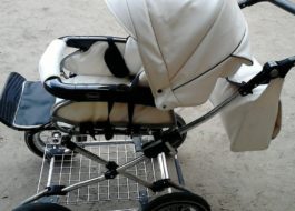 Washing eco-leather strollers in a washing machine