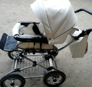 Washing eco-leather strollers in a washing machine