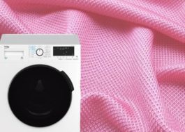 Washing knitwear in a washing machine