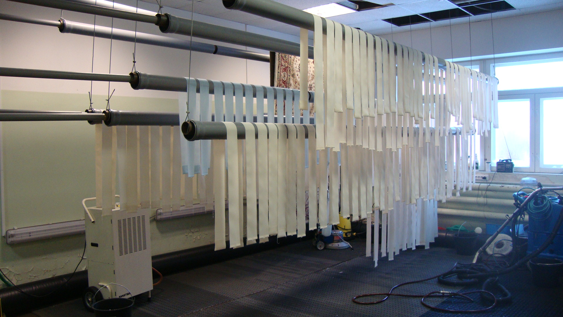 drying blind slats 