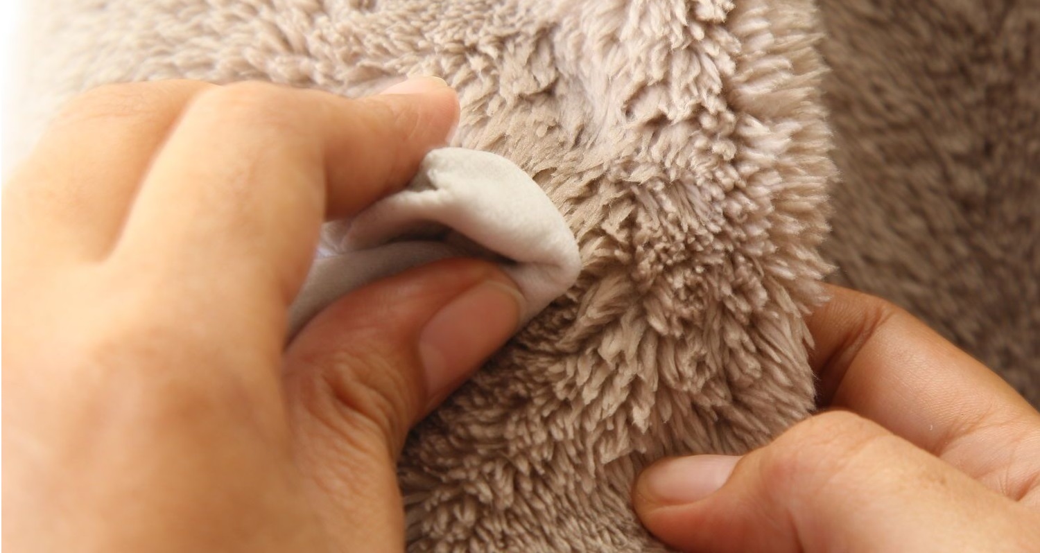 cleaning a sheepskin coat without water