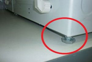 Comment régler les pieds d'un lave-linge Bosch ?