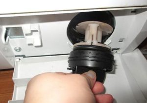 How to drain water from a Bosch washing machine?