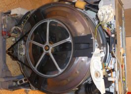 Disassembling the Electrolux washing machine