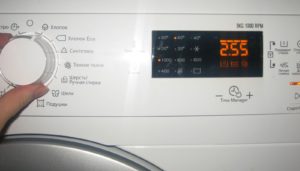 selezionare un programma su una macchina Electrolux