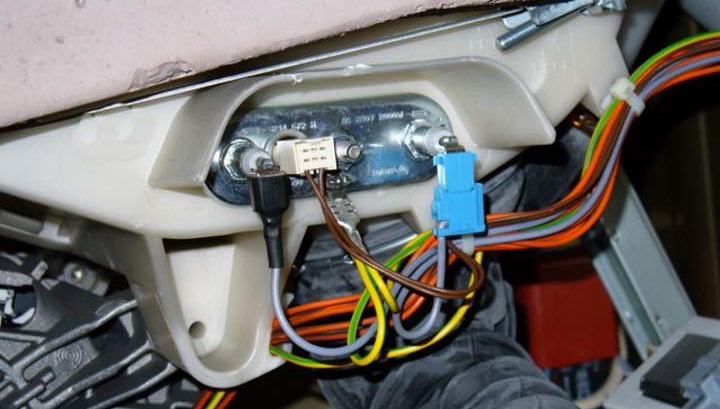 remove the wiring from the heating element and temperature sensor