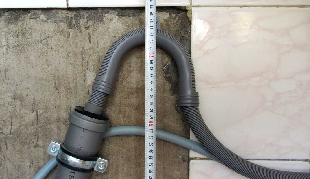 Is the drain hose connected correctly?