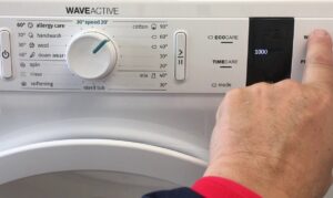 De Gorenje-wasmachine aanzetten