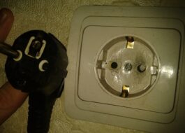 Why does the plug in the washing machine get hot?