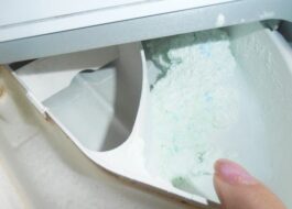 Washing powder does not dissolve in the machine