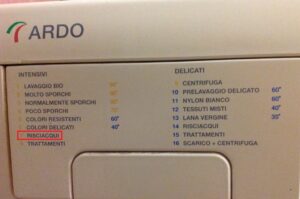 How do you translate “Risciacqui” on a washing machine?