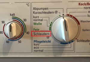 Kaip skalbimo mašinoje išversti „Schleudern“?