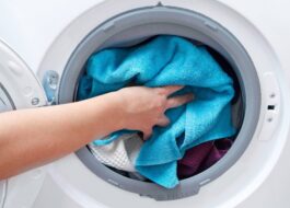 What program should I use to wash a towel in an LG washing machine?