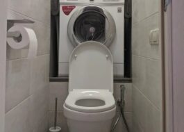 Installazione di una lavatrice nella toilette