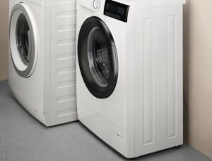 Which washing machine is better, narrow or full-size?