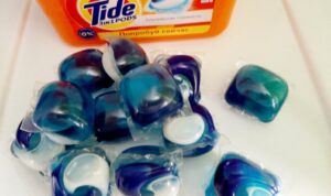 How many capsules do you need to wash clothes in a washing machine?