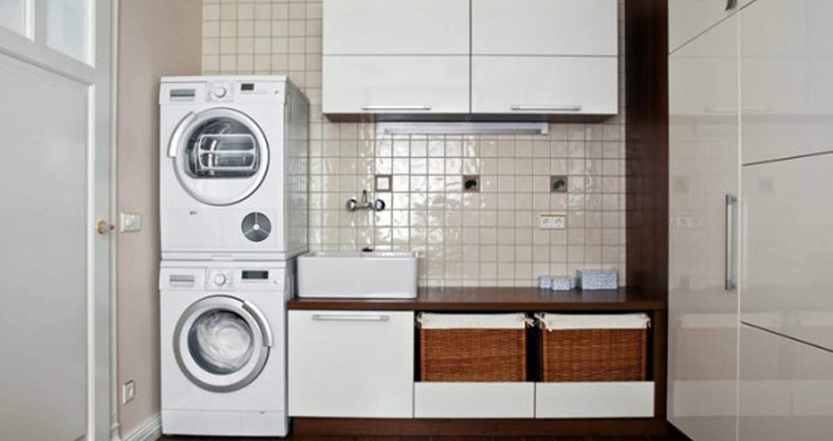 installation in a column of drying and washing machines