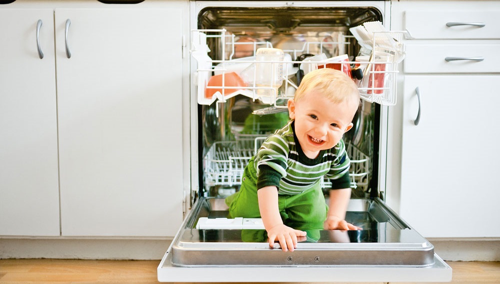 Ilayo ang mga bata sa dishwasher